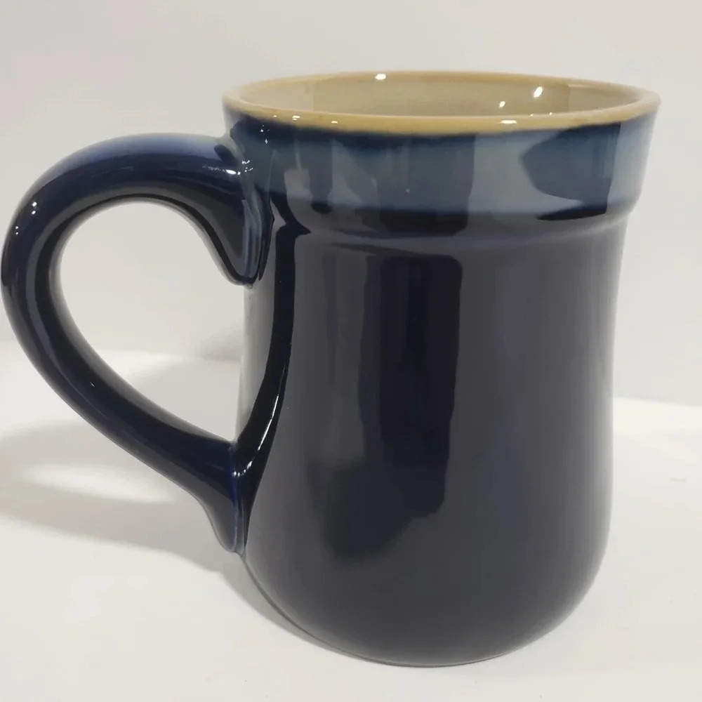 Canada 4.5" by 3.5 Round Blue Mug with Wolf/Forest Background EST 1867. - Picture 2 of 4
